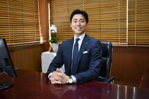 銭谷市長写真