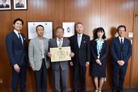 四條畷市行政相談退任委員感謝状贈呈式
