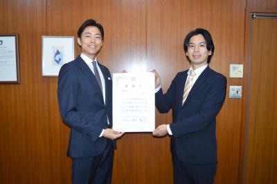 孝栄産業様　感謝状贈呈式