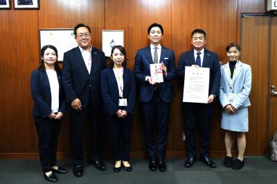 明治安田生命相互会社大阪東支店　感謝状贈呈