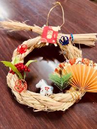 完成したしめ縄飾り